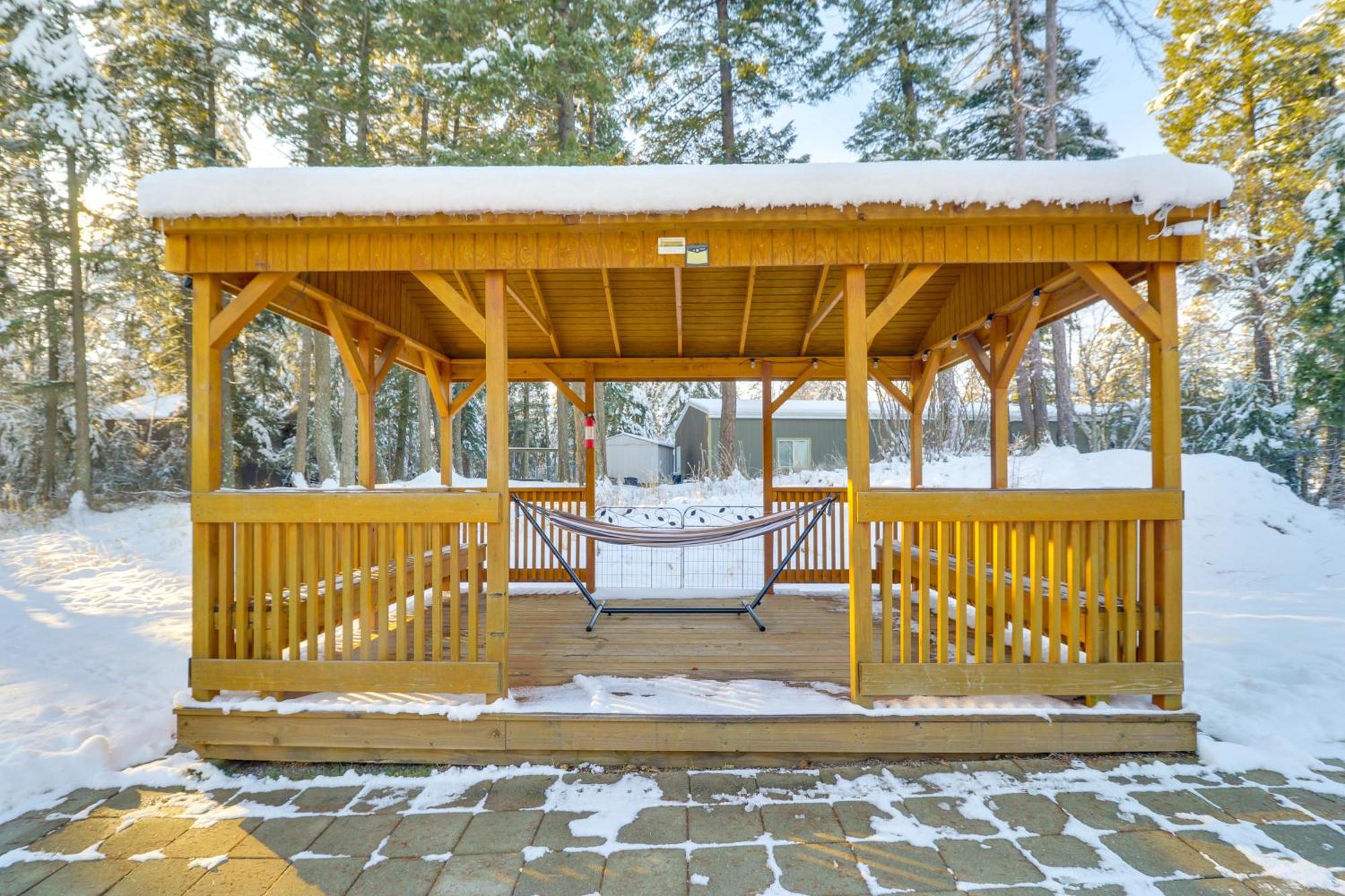 Columbia Falls Private Retreat Pool Table And Deck! Eksteriør billede